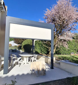 Pergola bioclimatique à Lorette